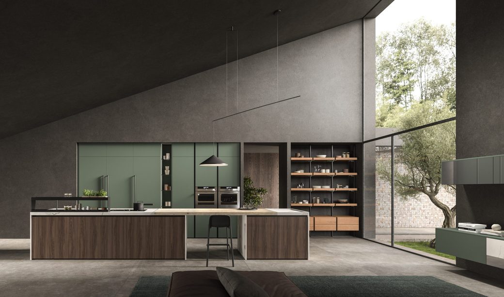 Кухня Aran Cucine Rigoletto с зелёными фасадами и деревянными стеллажами