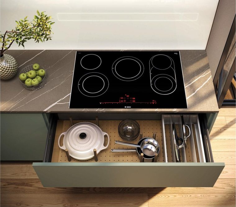 Induction hob and a pull-out drawer with cookware, Aran Cucine