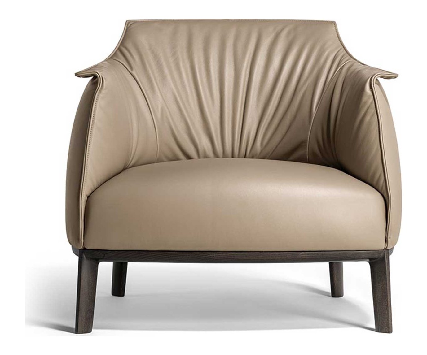 Poltrona Frau Archibald armchair in Pelle Frau leather with ash legs